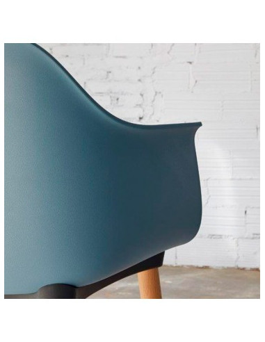 Silla de polipropileno SHAPE MADERA